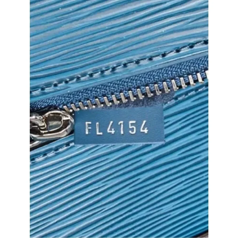 Louis Vuitton Blue Epi Leather Laptop Bag with Shoulder Strap